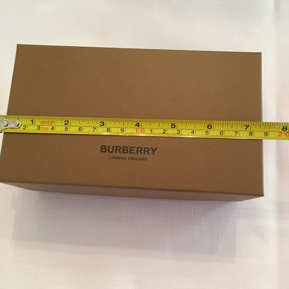 COPY - Burberry Box Bundle - 3 Boxes - 1 LG & 2 SM - Picture 5 of 10